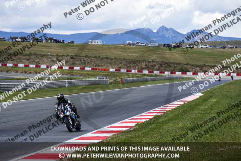 cadwell no limits trackday;cadwell park;cadwell park photographs;cadwell trackday photographs;enduro digital images;event digital images;eventdigitalimages;navarra;no limits trackdays;peter wileman photography;racing digital images;trackday digital images;trackday photos